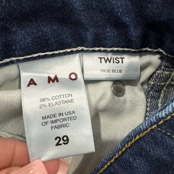 NWOT AMO Twist True Blue Designer Cropped Jeans, Size 29 - Picture 10 of 12